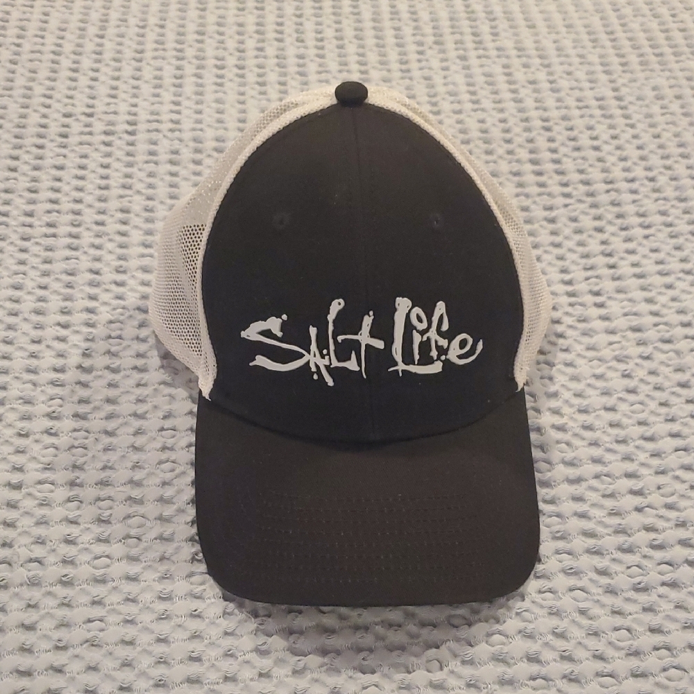 Salt Life Black and White Mesh Hat